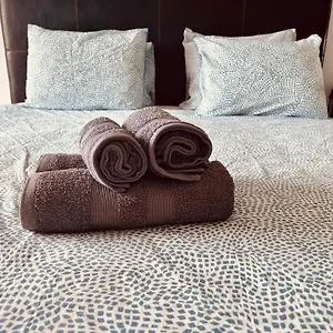 Apartment Marina View In Town Center Sea View, Lagos